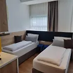 酒店 My Minga Airport Serviced 哈尔伯格摩斯