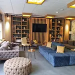 My Minga Airport Serviced 3* Hallbergmoos