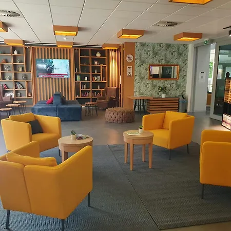 מלון My Minga Airport Serviced 3*
